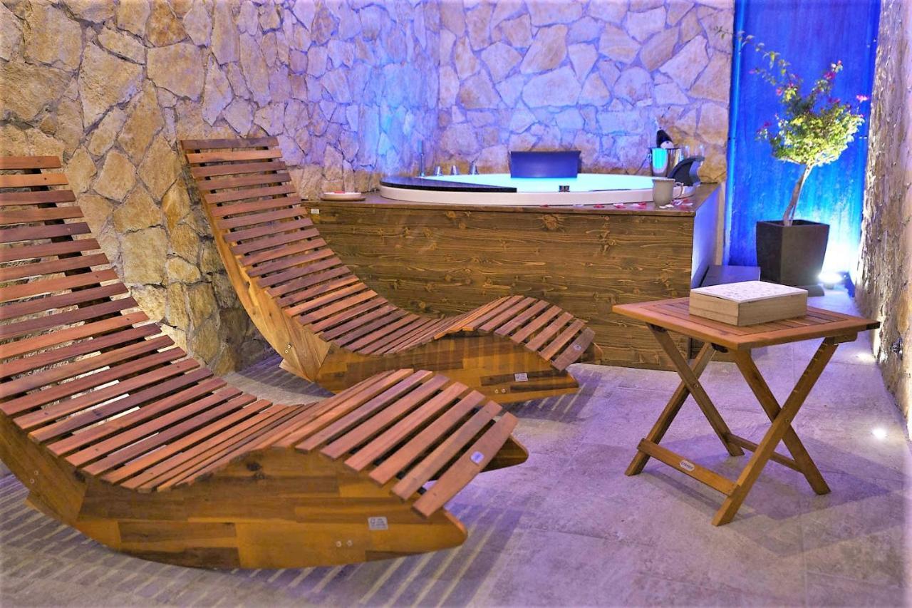 Spa Room Sicilia - Intera Casa Con Spa Privata Jacuzzi Sauna Bagno Di Vapore Ad Uso Illimitato โรโซลีนี ภายนอก รูปภาพ